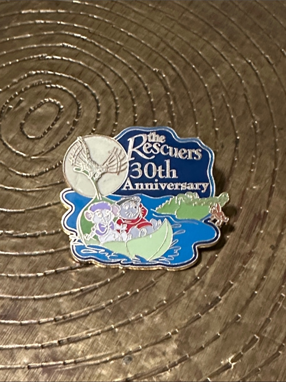 Disney WDW The Rescuers 30th Anniversary Bianca Bernard Evinrude Enamel Pin